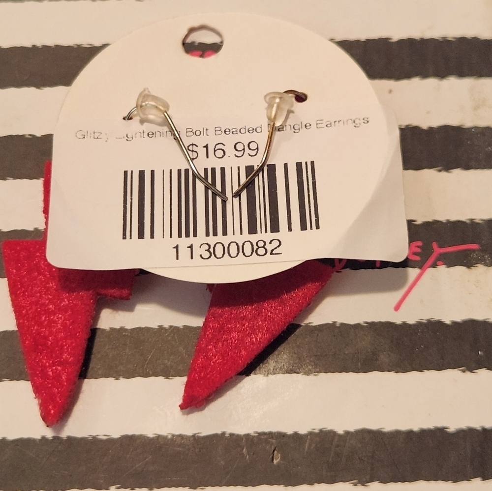 Womens Lightning Bolt Beaded Pink Silver Dangle Earrings NEW - Picture 2 of 2